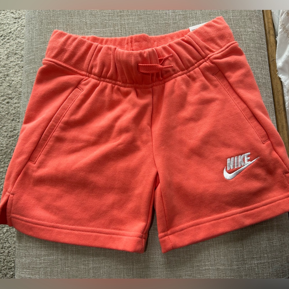 Brand new Girls Nike Coral Shorts